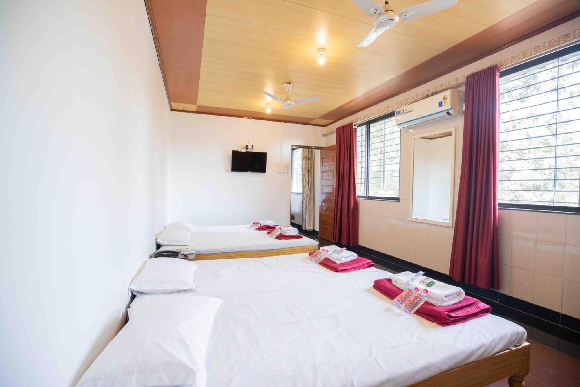 Gp Hotels And Resorts Nashik Eksteriør billede