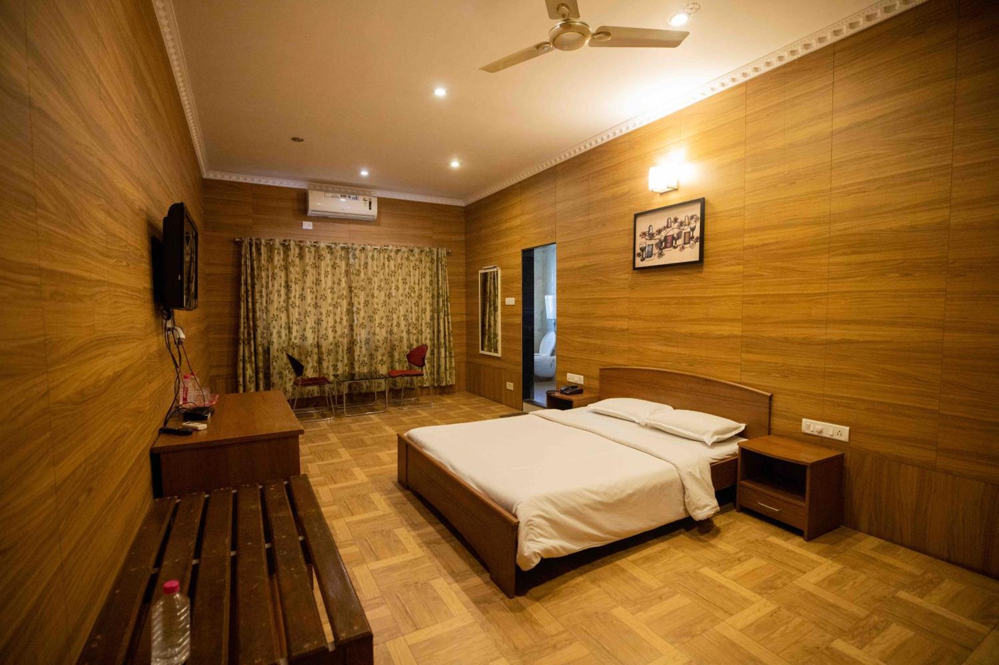 Gp Hotels And Resorts Nashik Eksteriør billede