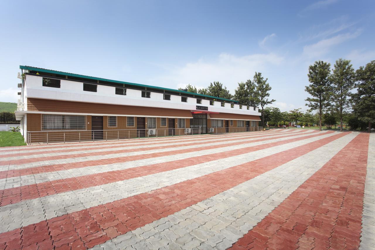 Gp Hotels And Resorts Nashik Eksteriør billede