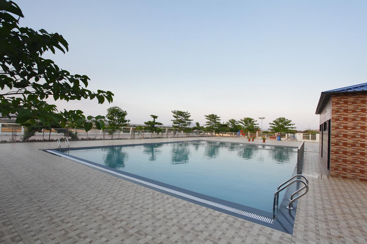 Gp Hotels And Resorts Nashik Eksteriør billede